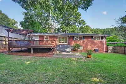 3659 Admiral Drive, Chamblee, GA 30341 - Photo 17