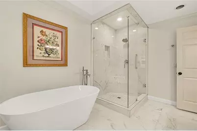 3685 Peachtree Road Northeast #16, Atlanta, GA 30319 - Photo 33