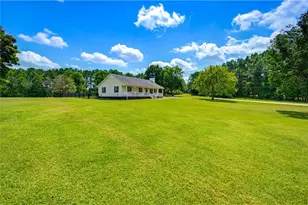15 Davis Rd, Jefferson, GA 30549 - Photo 3