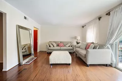 6851 Roswell Road #F5, Sandy Springs, GA 30328 - Photo 3