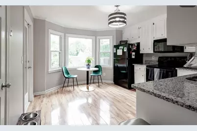 871 Lenox Oaks Circle NE, Atlanta, GA 30324 - Photo 9