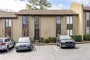 15 Ivy Square Northeast, Atlanta, GA 30342 - Photo 1