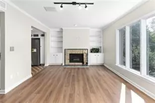 15 Ivy Square Northeast, Atlanta, GA 30342 - Photo 15