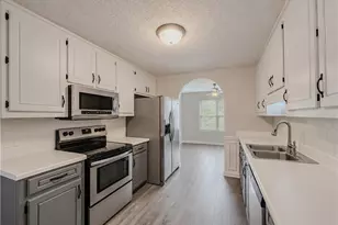 2990 Hampton Valley Dr, Loganville, GA 30052 - Photo 9
