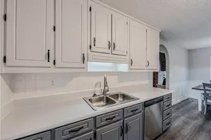2990 Hampton Valley Dr, Loganville, GA 30052 - Photo 7