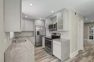 136 Peachtree Memorial Dr NW, Atlanta, GA 30309 - Photo 17
