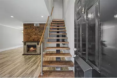 136 Peachtree Memorial Drive NW #RI 5, Atlanta, GA 30309 - Photo 3