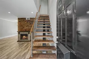 136 Peachtree Memorial Dr NW, Atlanta, GA 30309 - Photo 3