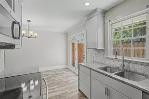 136 Peachtree Memorial Dr NW, Atlanta, GA 30309 - Photo 13