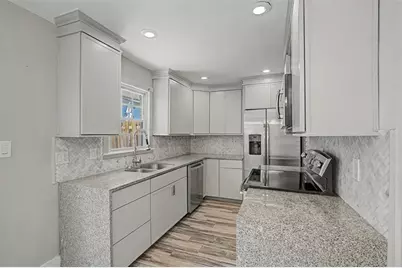 136 Peachtree Memorial Drive NW #RI 5, Atlanta, GA 30309 - Photo 15