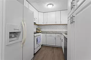 2560 Walton Way SW, Marietta, GA 30060 - Photo 9