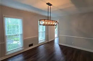 5434 Dunwoody Knoll Ct, Dunwoody, GA 30338 - Photo 9