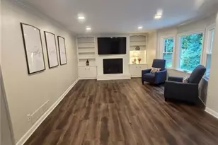 5434 Dunwoody Knoll Ct, Dunwoody, GA 30338 - Photo 3