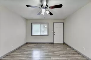 103 Dogwood Ln, Auburn, GA 30011 - Photo 3