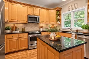 5717 Harmony Point Dr, Lilburn, GA 30047 - Photo 5