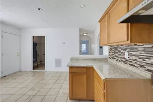 2545 Lake Royale Dr, Riverdale, GA 30296 - Photo 11