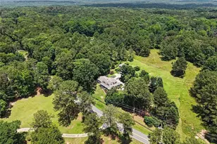 813 Sandy Creek Rd, Fayetteville, GA 30214 - Photo 1