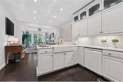 2525 Peachtree Road NE #25, Atlanta, GA 30305 - Photo 13