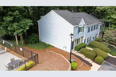 6600 Autumn Trace Drive, Peachtree Corners, GA 30092 - Photo 39