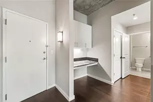 250 Pharr Rd NE, Atlanta, GA 30305 - Photo 27