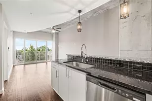 250 Pharr Rd NE, Atlanta, GA 30305 - Photo 11