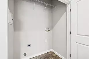 250 Pharr Rd NE, Atlanta, GA 30305 - Photo 29