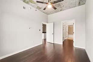 250 Pharr Rd NE, Atlanta, GA 30305 - Photo 23
