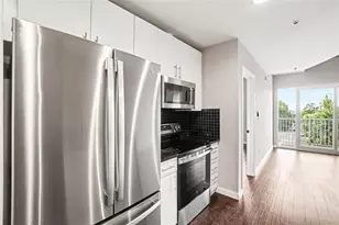 250 Pharr Rd NE, Atlanta, GA 30305 - Photo 17
