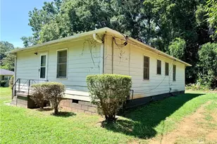 2967 Jones St, East Point, GA 30344 - Photo 11
