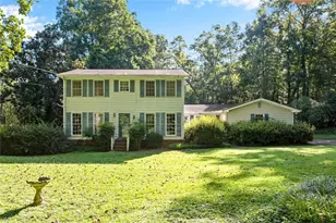 1255 Lake Charles Dr, Roswell, GA 30075 - Photo 1