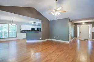 4267 Riviere Point, Gainesville, GA 30507 - Photo 15