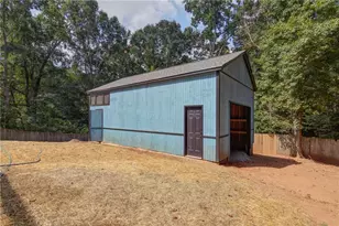 4267 Riviere Point, Gainesville, GA 30507 - Photo 9