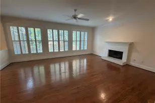 3281 Winthrop Cir, Marietta, GA 30067 - Photo 7