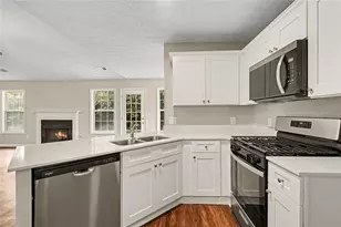 740 Chatham Park Dr, Lawrenceville, GA 30046 - Photo 5