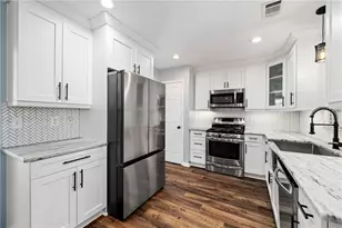1005 Brentmoor Ln NW, Kennesaw, GA 30144 - Photo 9