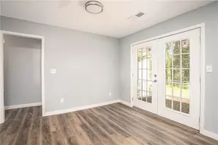 2933 Shelly Dr SW, Atlanta, GA 30311 - Photo 7