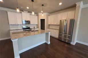 2722 Pearl Rdg Trce, Buford, GA 30519 - Photo 3