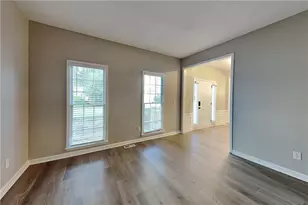 215 Boca Ciega Ct, Alpharetta, GA 30022 - Photo 3