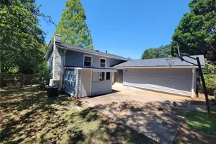 3623 Broadview Ct, Decatur, GA 30032 - Photo 3
