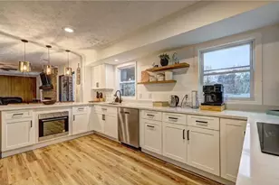 457 Castleaire Dr, Stone Mountain, GA 30087 - Photo 5