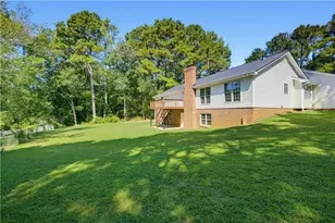 1691 Bentwood Dr SW, Lilburn, GA 30047 - Photo 45