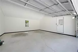 1691 Bentwood Dr SW, Lilburn, GA 30047 - Photo 21