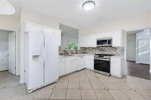 2599 Alvecot Cir SE, Atlanta, GA 30339 - Photo 9
