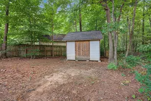 1465 La Maison Dr, Lawrenceville, GA 30043 - Photo 47