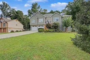 1465 La Maison Dr, Lawrenceville, GA 30043 - Photo 3