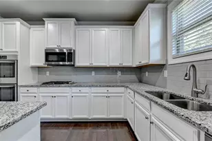 3860 Grandview Manor Dr, Cumming, GA 30028 - Photo 15