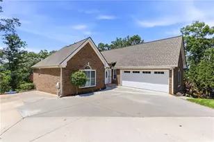 3347 Cove Overlook Dr, Gainesville, GA 30501 - Photo 7
