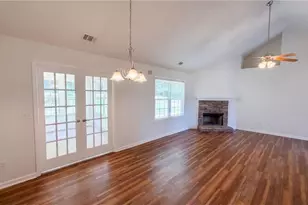 567 Deadwood Trail, Locust Grove, GA 30248 - Photo 7
