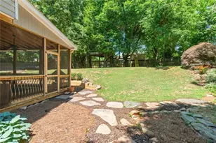 1335 Lyndhurst Way, Roswell, GA 30075 - Photo 43