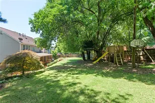 1335 Lyndhurst Way, Roswell, GA 30075 - Photo 45